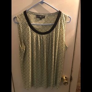 Ladies sleeveless top